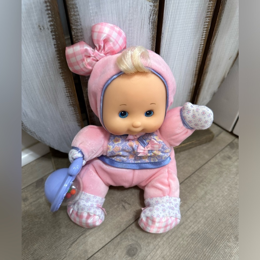 Vintage Y2K Fisher-Price First Baby Doll with Rattle Soft Plush & Vinyl Face - Picture 8 of 16